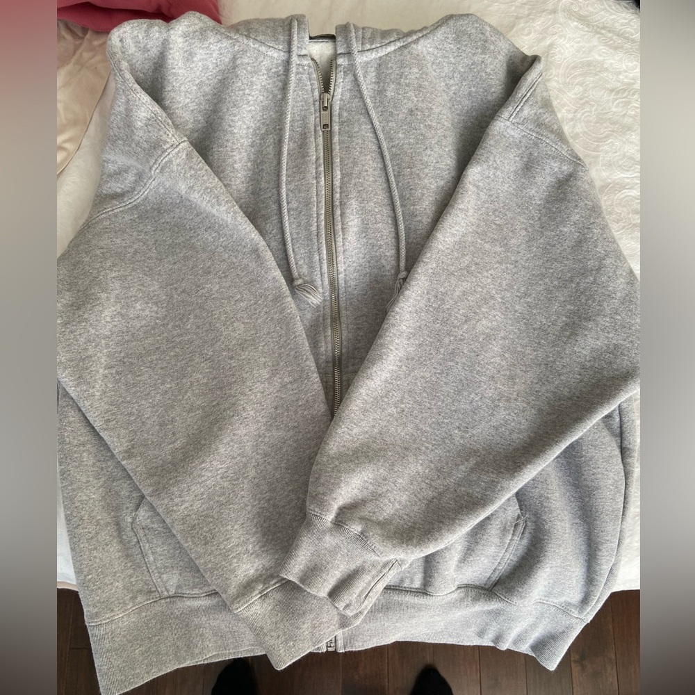 Brandy melville grey oversized zip up hoodie jacket